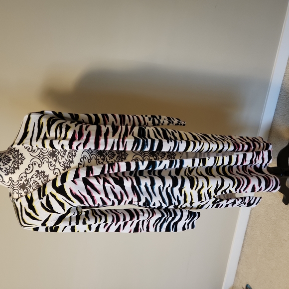 525 zebra print long sweater new with tag - Picture 4 of 5